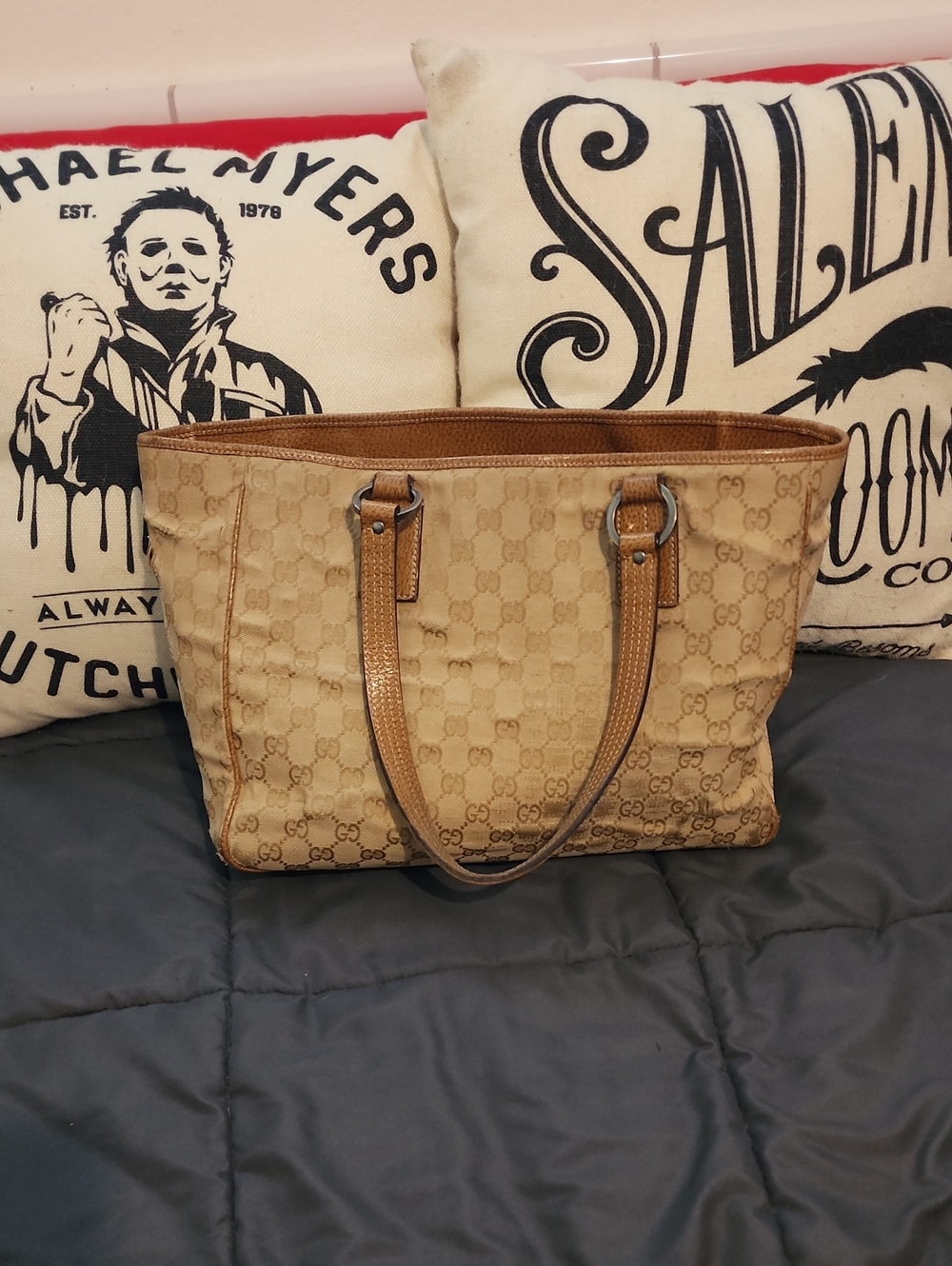 Authentic Gucci Tan GG Monogram Canvas Tote Bag 🛍️ VINTAGE Cute!